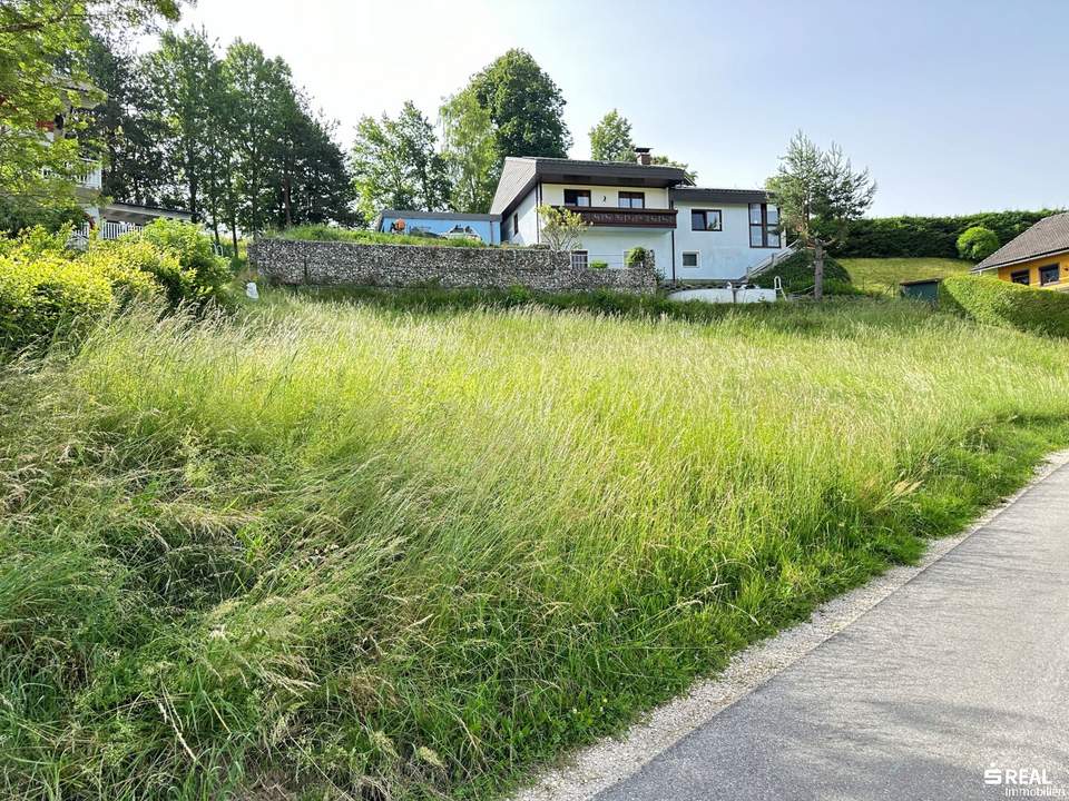 Ruhiges Baugrundstück in sonniger Höhenlage im Nahbereich Klagenfurts