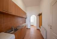 ++KLNB121++ Renovation Opportunity: Well-Located 2-Room Apartment with Airbnb Potential