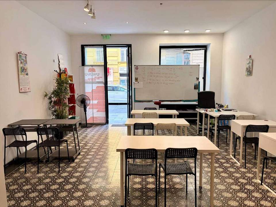 Charmante Geschäftsfläche in der Garnisongasse, Nahe Votivkirche und Universität Wien, zu mieten!