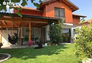 Top saniertes Einfamilienhaus mit Pool