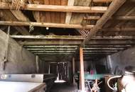 TRADITIONELLER STRECKHOF MIT GARTEN, SCHEUNE UND ZWEITER ZUFAHRT - BAURESERVE