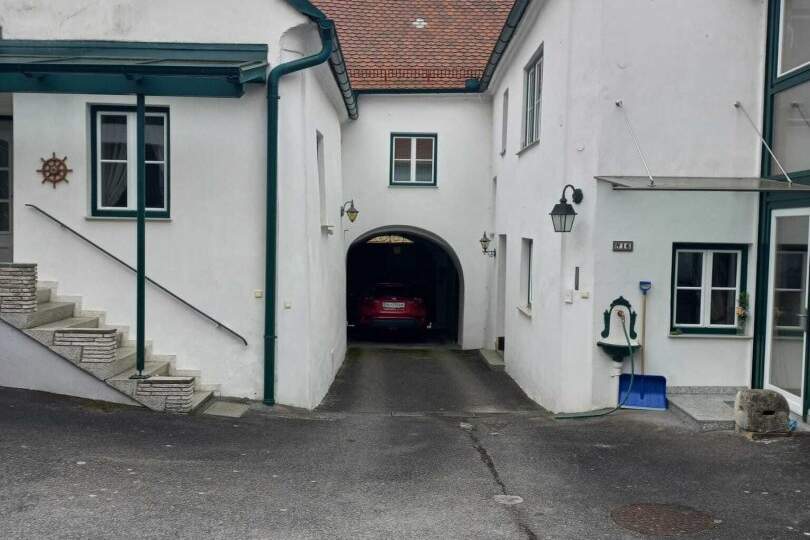 CHARMANTES SCHMUCKSTÜCK MIT TRAUMHAFTEM WINTERGARTEN!, Haus-kauf, 360.000,€, 3741 Hollabrunn