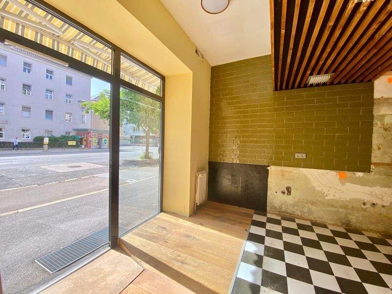 Klagenfurt - Bahnhofstraße vis-á-vis der Wirtschaftskammer: EG-Fläche als Verkausladen, Büro, Beauty Bar - Keine Gastronomie!