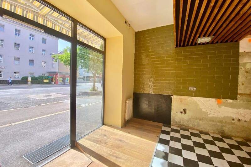 Klagenfurt - Bahnhofstraße vis-á-vis der Wirtschaftskammer: EG-Fläche als Verkausladen, Büro, Beauty Bar - Keine Gastronomie!, Gewerbeobjekt-miete, 821,24,€, 9020 Klagenfurt(Stadt)