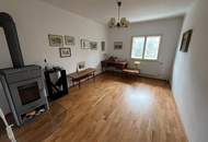 Großzügiges Wohnhaus auf großem Grundstück in idyllischer Lage! Sanierungsbedürftig!