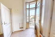 Sanierungsbedürftige Altbauwohnung mit großzügigen 231 m²