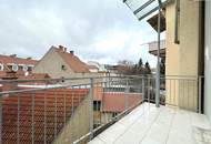 TOP GELEGENHEIT! Lichtdurchflutete ca. 50m² Altbauwohnung mit einzigartiger Wohlfühlatmosphäre, begeistert durch den typischen Altbau-Charme - inkl. Balkon!