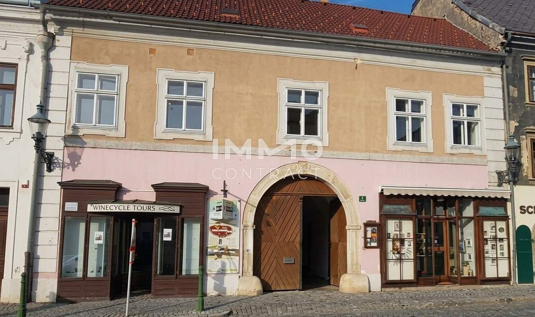 EHEMALIGES WINZERHAUS IM ZENTRUM VON LANGENLOIS