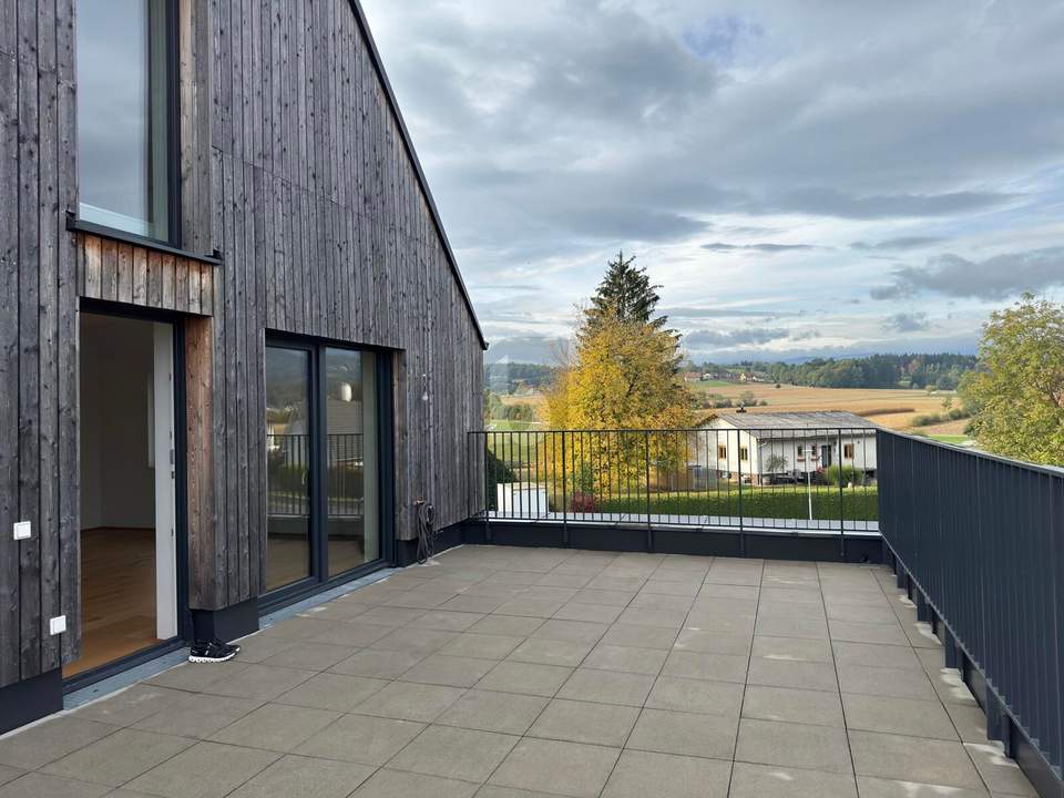 PENTHOUSE MIT 46 M² SONNENTERRASSE UND TRAUMHAFTEM AUSBLICK