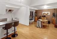 Außergewöhnliches Zweifamilienhaus mit Schwimmteich, Sauna &amp; Wintergarten