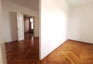 renovierungsbedürftige 3,5 Zimmer Wohnung im 1. Stock