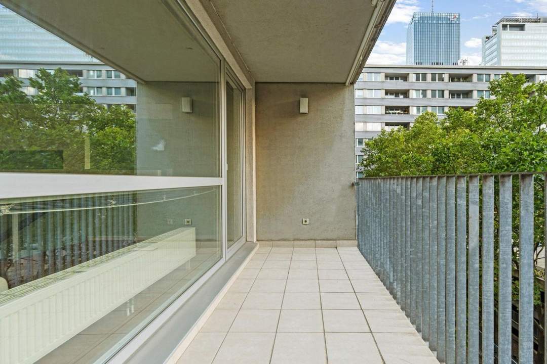 "Uno Cty- Donau City- 3 Zimmer Maisonette- Loggia"