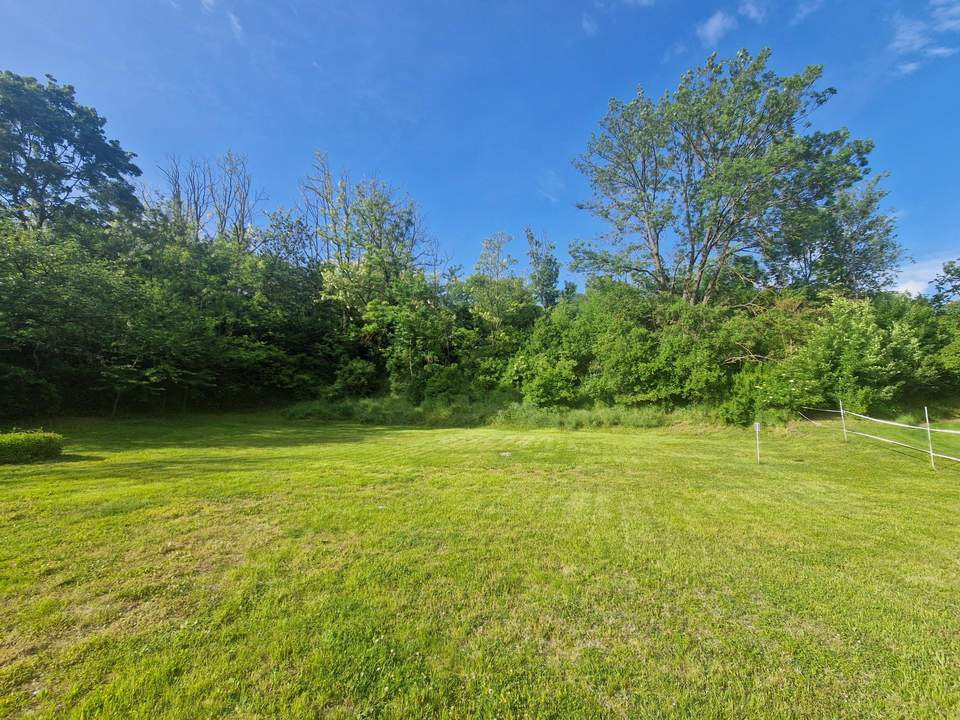 NEUER PREIS: BAUEN UND WOHNEN MIT AUS- UND FERNBLICK DIREKT AN FELDER ANGRENZEND IN AUSGEZEICHNETER WOHNLAGE IM NAHBEREICH VON WIEN UND KORNEUBURG