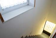 Schöne, ruhige Liegenschaft in guter Nachbarschaft - 145m² Wfl., 4,5 Zi., Doppelgarage, Carport, Keller und Pool!