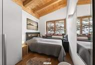 Stilvolle Dachgeschosswohnung in Ruhelage mit Premium-Ausstattung