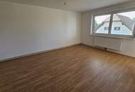 unbefristete 3 Zimmerwohnung mit Loggia und separater Küche