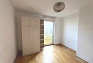 Moderne, lichtdurchflutete 3-Zimmerwohnung in zentraler Lage mit zwei TG-Stellplätzen