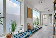 Wohnhaus mit Schwimmteich - 2 Wohneinheiten und Geschäft möglich