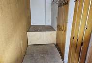 GUTE LAGE SUCHT GUTE IDEE - GESCHÄFTSLOKAL NÄHE STEINER TOR!