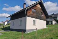 Sanierungsbedürftiges Familienhaus mit Nebengebäuden in Traumlage