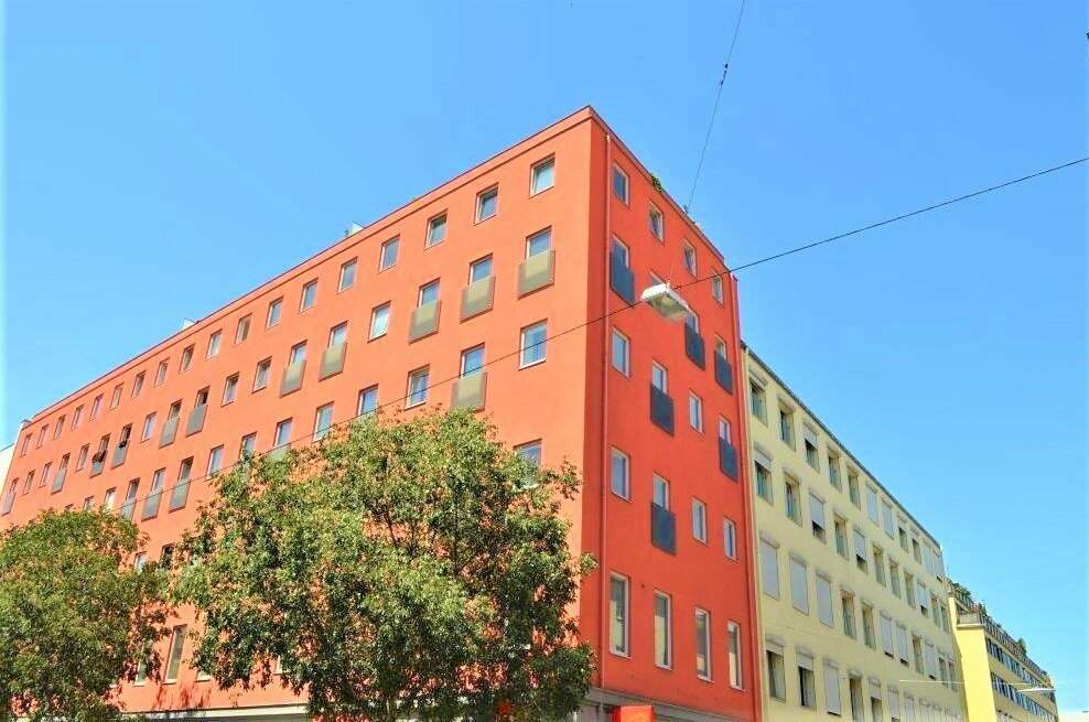 HOLBEINGASSE, 68 m2 Altbau, Wohnküche, 2 Zimmer, WG-geeignet, Komplettküche, Wannenbad, Parketten, 4. Liftstock