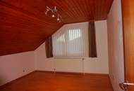 5- Zimmer-Miethaus mit Garage und Keller!