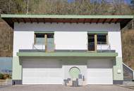 Investment mit Ausbaupotenzial – Wohneinheit über Doppelgarage!