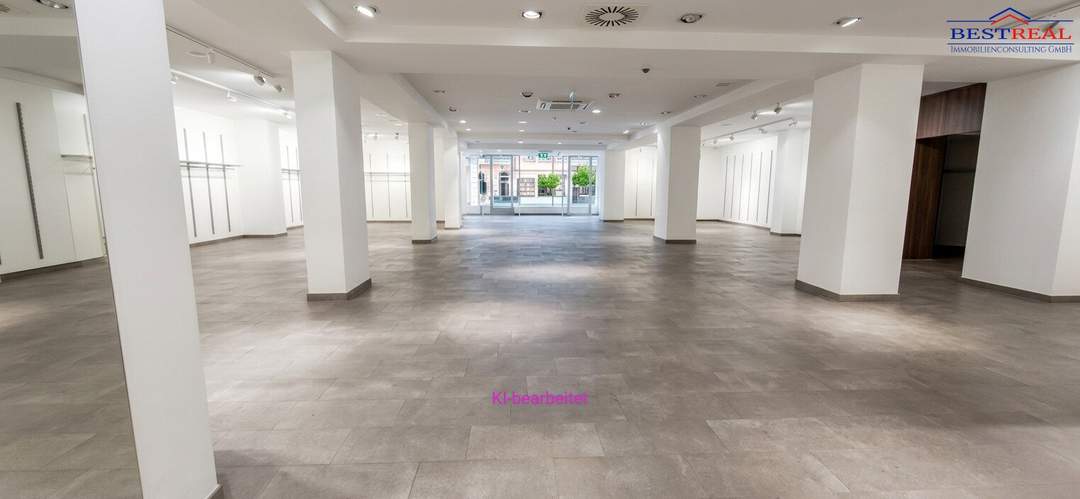 GESCHÄFT - SUPERMARKT 330 m²