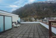 Gut gelegene 2 Zimmer Wohnung mit Balkon und Blick auf den Kapuzinerberg