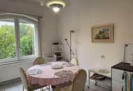 Kreative Villa mit Wintergarten und Nebengebäude