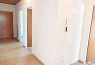 Geräumige 4-Zimmer-Eigentumswohnung mit großem Keller und eigenem Stellplatz!