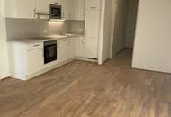2-Zimmer-Wohnung inkl hochwertiger Markenküche, Außenfläche und Kellerabteil / ALF44 Top 1-12