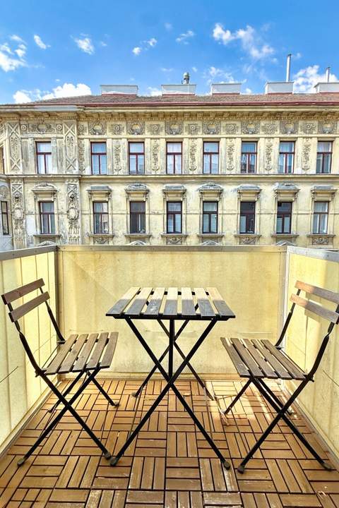 3 Zimmer Wohnung mit separater Küche und Balkon
