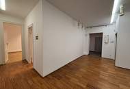 1060! City Office mit Balkon direkt auf der Mariahilfer Straße!