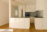 Sehr ruhige 3-Zimmer DG Wohnung, direkt an der Neubaugasse!