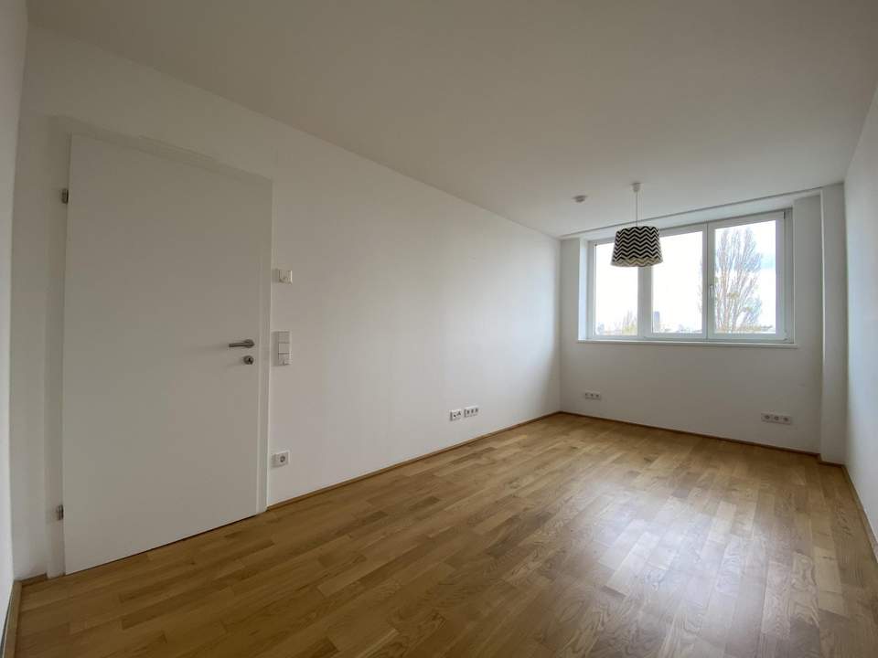 Top moderne DG-TERRASSEN-MAISONETTE mit Weitblick direkt bei U4!!!
