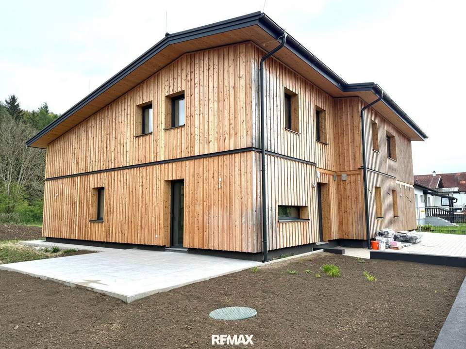 “Idyllische Smart-Residenz im Wald mit Pool!”