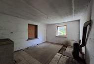 Genehmigter Altbestand auf ganztags sonnigem Bauland