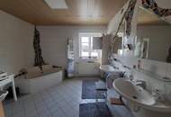 Gebäude mit Lager, großem Grundstück, Tankstelle und Wohnung in bester Lage (Provisionsfrei)