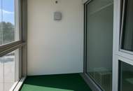 Design trifft Ausblick - 2 Zimmer Wohnung mit Pool am DACH - U1 vor der Türe