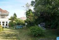 Historische Villa mit Baugrund in exklusivster Lage des 13. Bezirks