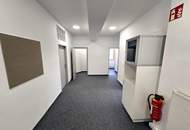 Helle Büroräume in Zentrumsnähe in Haag zu vermieten