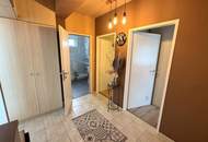 Neuwertig. Komfortabel. Mit Balkon. Mit privatem Patio. Im Zentrum.