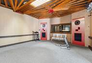 Charmantes Bauernhaus mit großem Grundstück, langgezogenem Hof, 2 Wohnungen und einem Swimmingpool