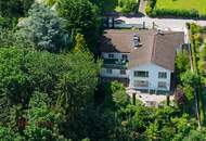 Große Villa thronend über Feldkirch mit Baulandreserve