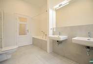 6-room apartment with balcony and air conditioning in the 7th district
