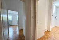 Exklusives Dachgeschoß-Juwel in Turmvilla mit großem Gartenanteil