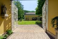 Außergewöhnliches Villen-Anwesen mit parkähnlichem Garten und separatem Gästehaus