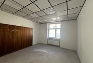 Sanierte großzügige und lichtdurchflutete Bürofläche mit Blick ins Grüne - rd. 174 m2, 5 Zimmer, 2 WCs und rd. 29 m2 klimatisierter Wintergarten in Wien-Liesing
