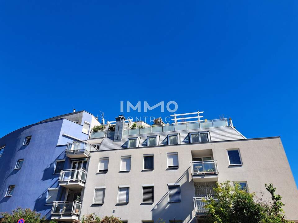 TOPPREIS: in 1130 Wien !:Eine BESONDERE DACHGESCHOSSWOHNUNG mit 65 m² Terrasse und XL Garagenplatz-- Topzustand !